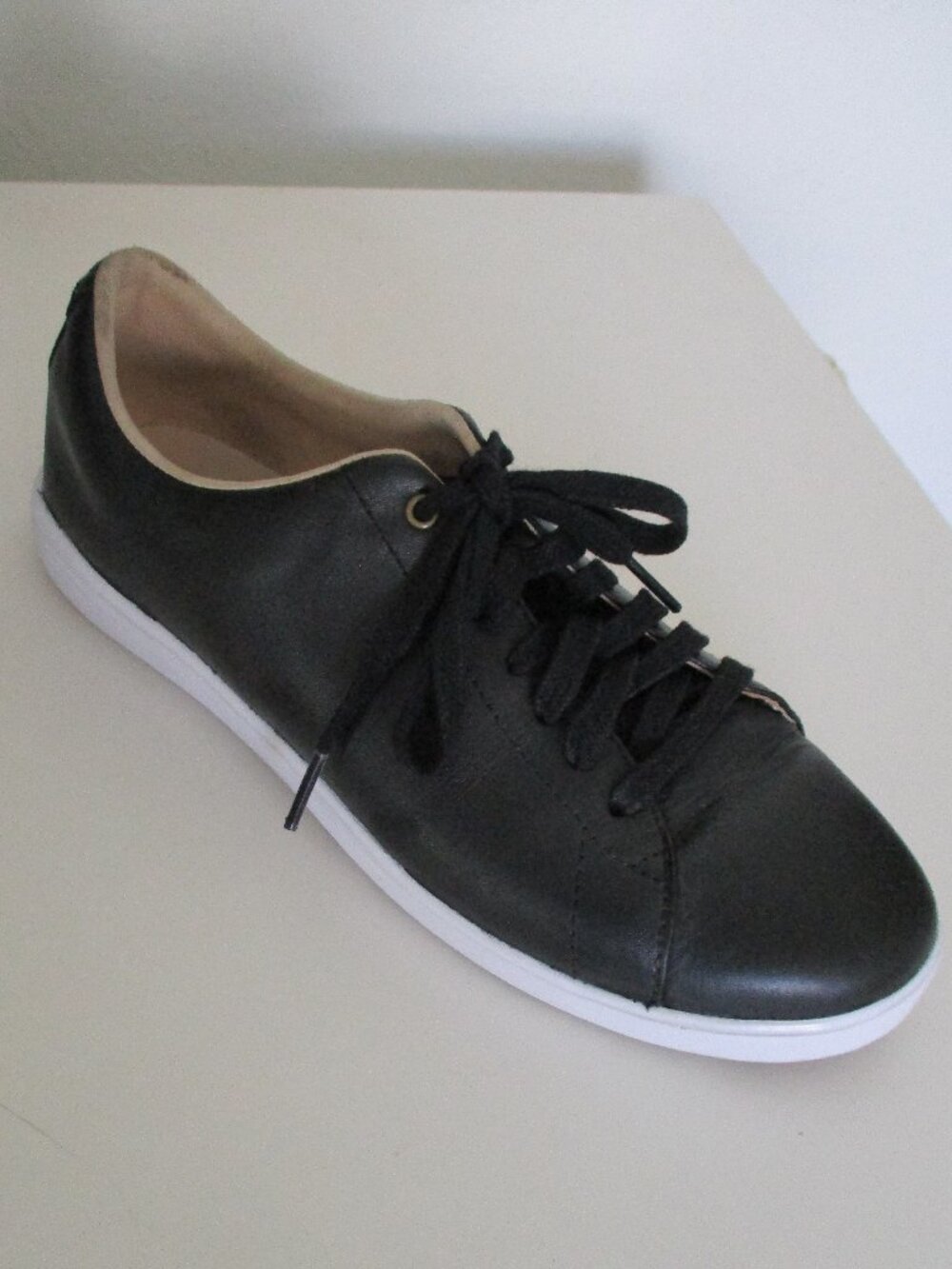 Cole Haan Mens Black Leather Lace-up Fashion Sneaker NWOB - Size 8.5C